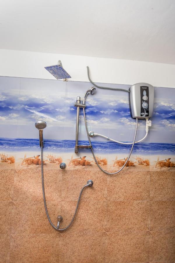 טנגלה Rock Violet Lakefront Cabanas & Restaurent מראה חיצוני תמונה